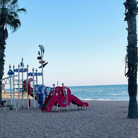 El Papagayo Apartment 2 Mins Walking To The Beach Torrevieja Exterior foto
