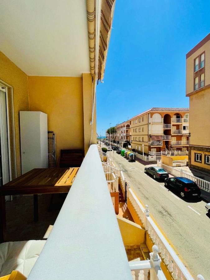 El Papagayo Apartment 2 Mins Walking To The Beach Torrevieja Exterior foto